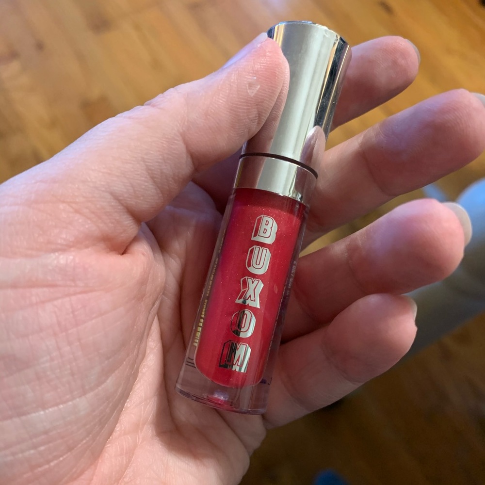 Buxom full on lip polish in Nicole